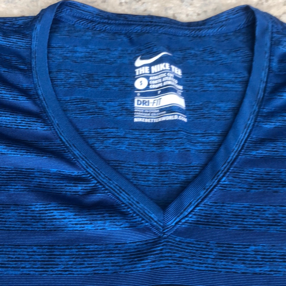 Nike Dri-Fit Tee - Picture 3 of 3